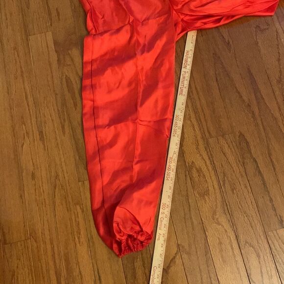 Unisex Halloween costume. Size small but fits me and I am a size large female - Picture 14 of 14